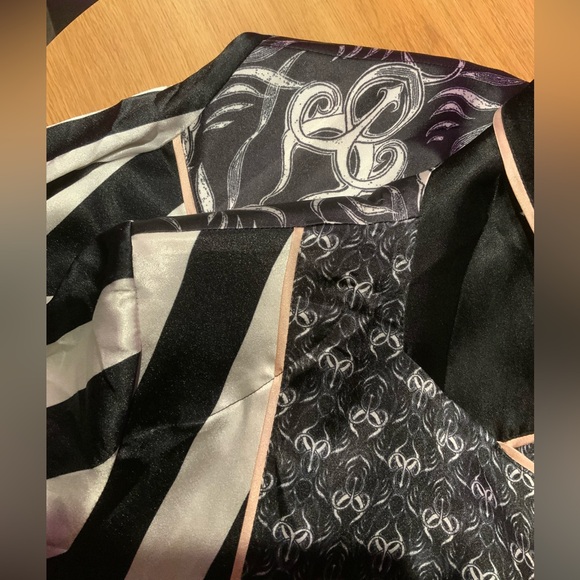 We Are HAH Black and White Striped Robe - Picture 10 of 10